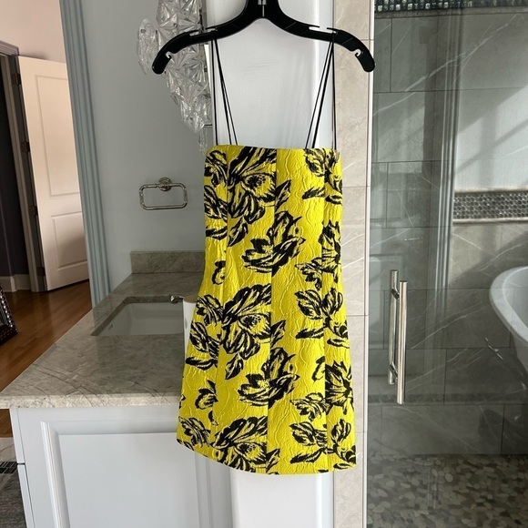 ALICE + OLIVIA Tayla Structured Jacquard Mini Dress - Picture 5 of 16